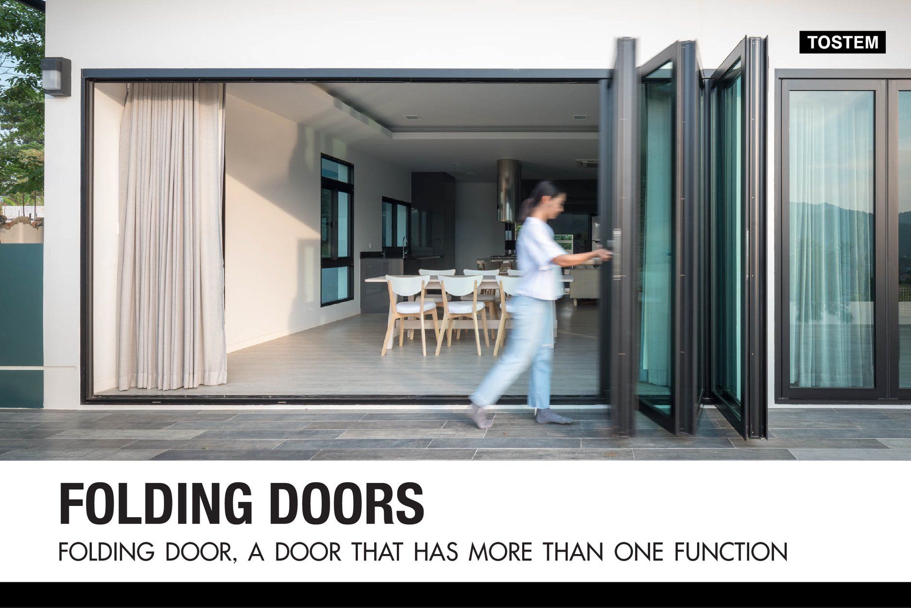 Cấu tạo xếp trượt dễ dàng đẩy gọn gàng về một phía khi mở