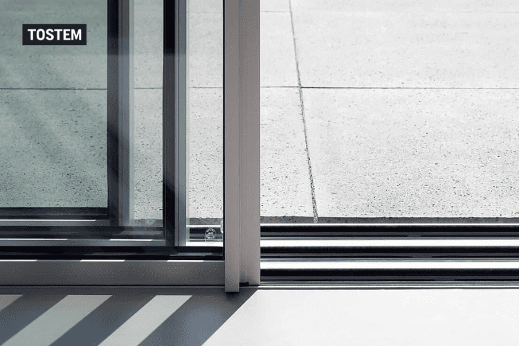 cửa lùa sử dụng hệ thống ray trượt