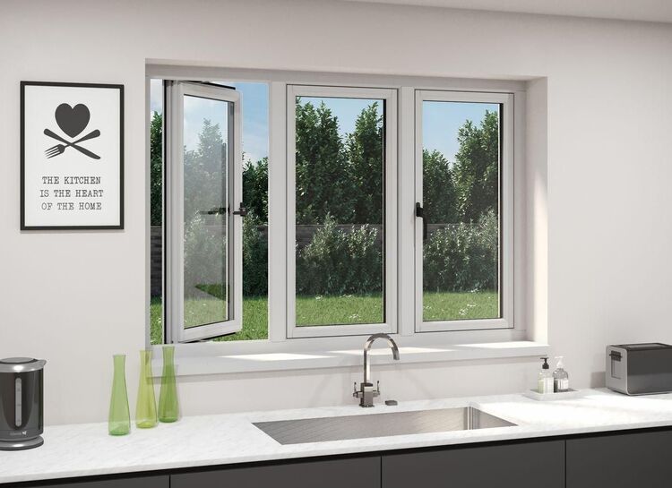 Cửa sổ kính cường lực khung nhôm vận hành theo cơ chế mở xoay nhịp nhàng, tinh tế
