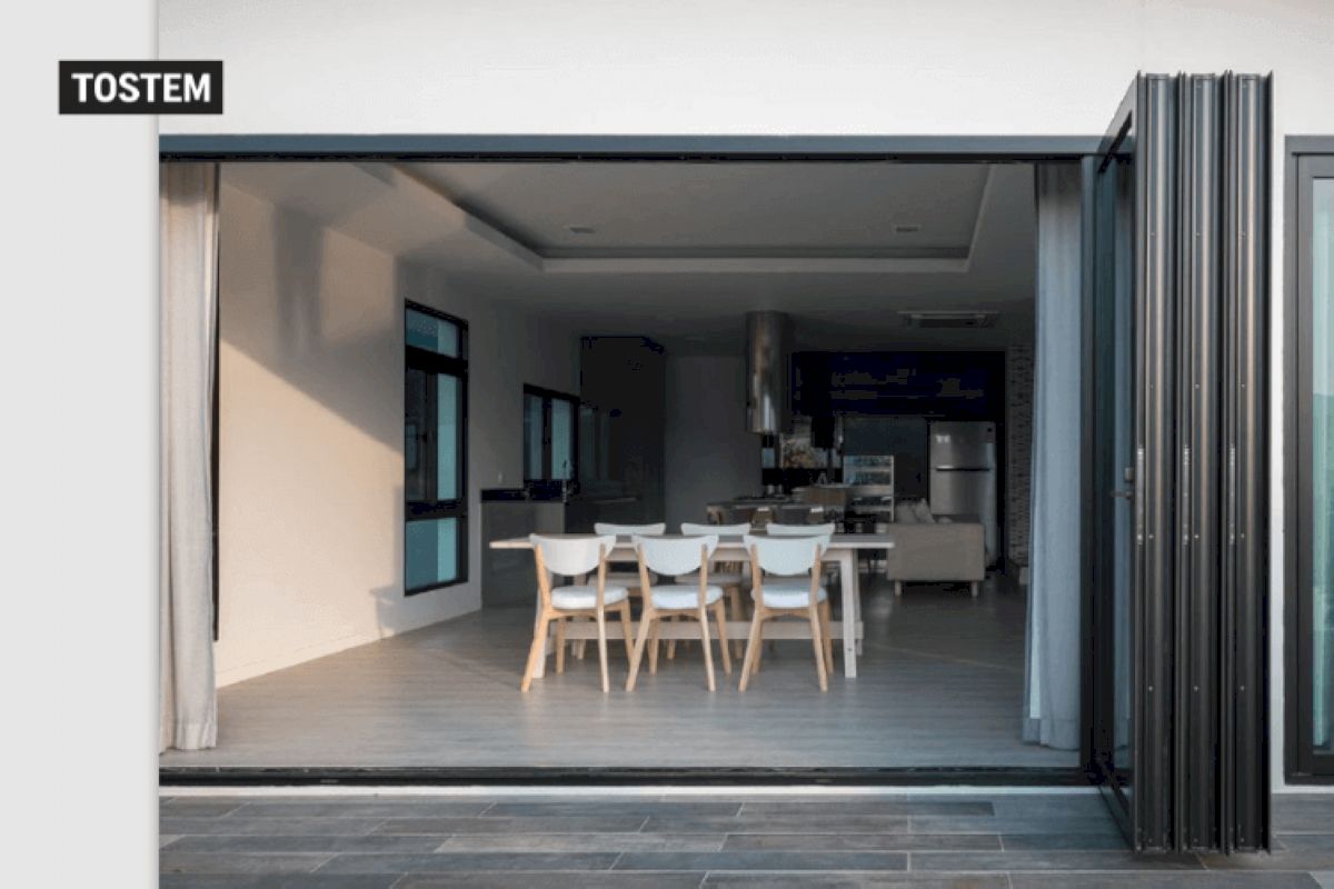 Cửa nhôm xếp gấp 6 cánh cho biệt thự