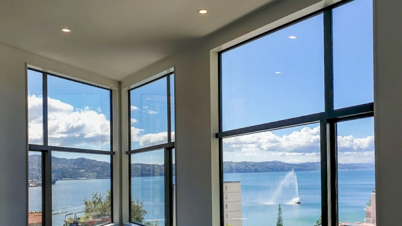 Cửa sổ kết hợp khung mảnh, tối đa diện tích kính (Nguồn ảnh: Internet)