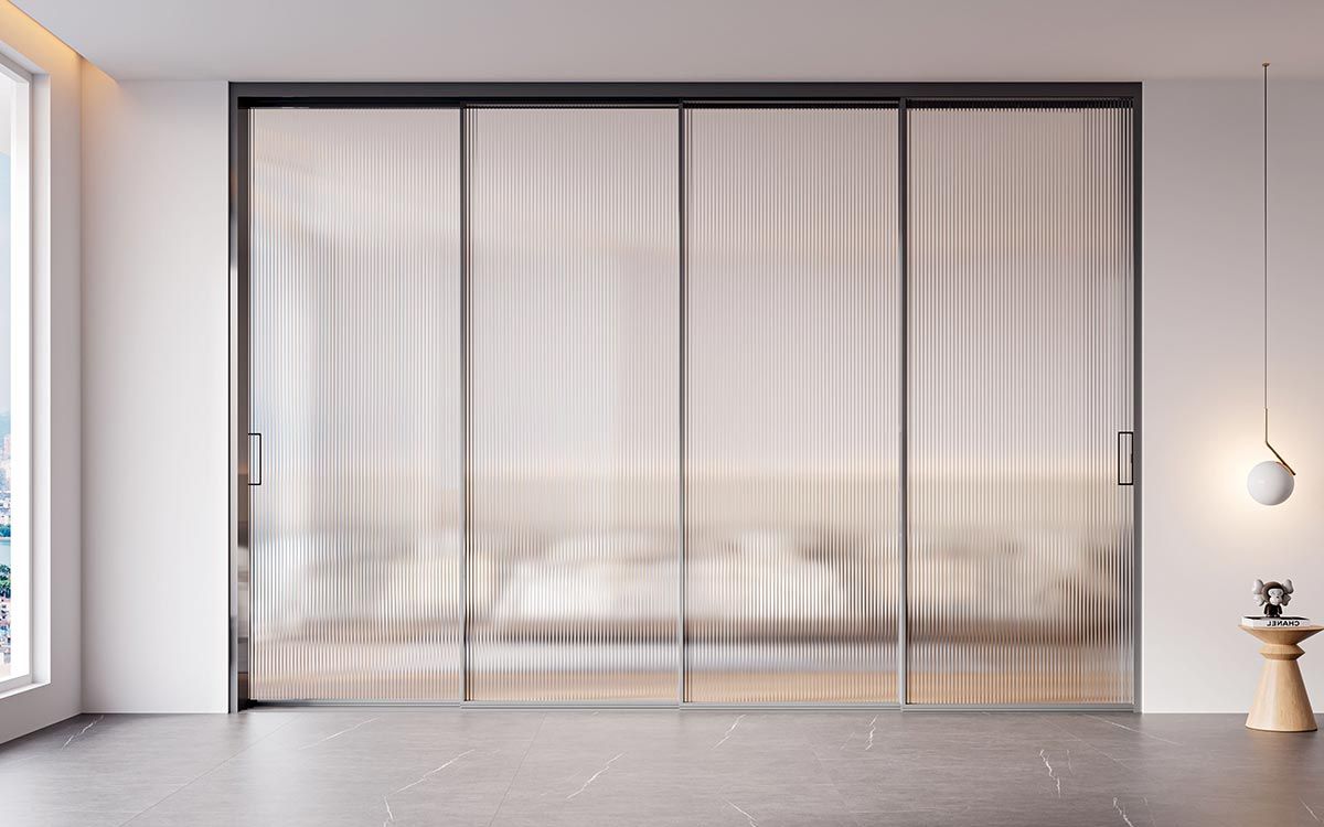 Mẫu cửa nhôm kính mờ với thiết kế mở trượt sang trọng cho phòng ngủ