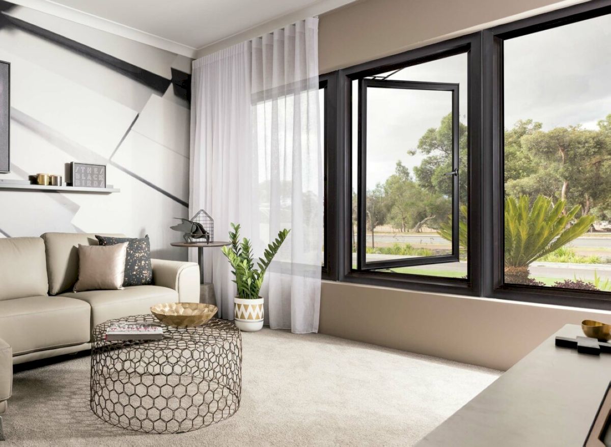 Cửa sổ khung nhôm 1 cánh mở quay phù hợp với các căn phòng nhỏ hẹp, cần sự thoáng đãng