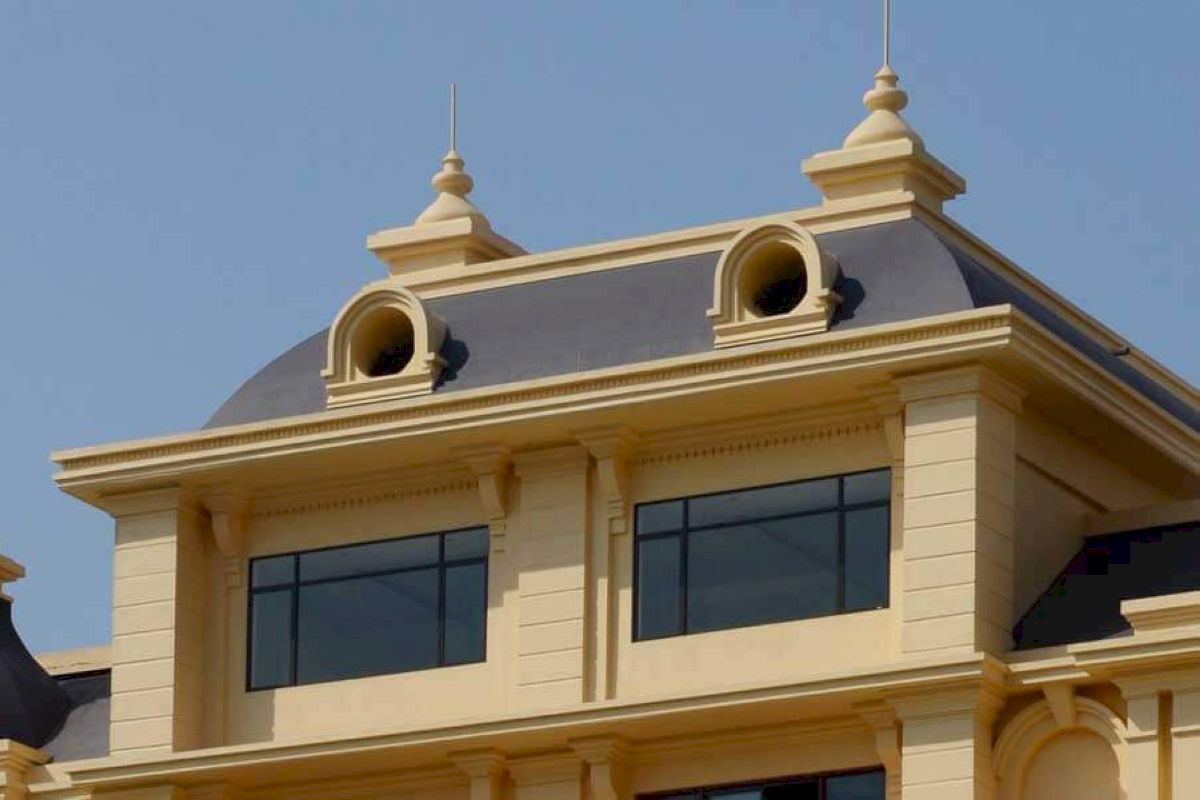 Cửa nhôm kính 1 chiều giúp đảm bảo an ninh, cách âm tốt
