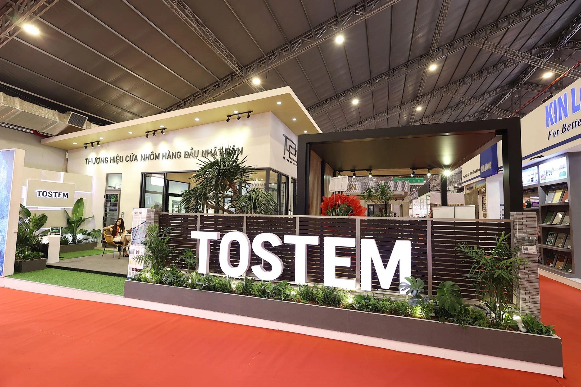 TOSTEM tự hào là thương hiệu cửa nhôm hàng đầu Nhật Bản