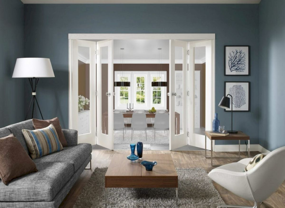 Thiết kế mở quay trong cần đảm bảo đủ không gian mở cửa phía trong