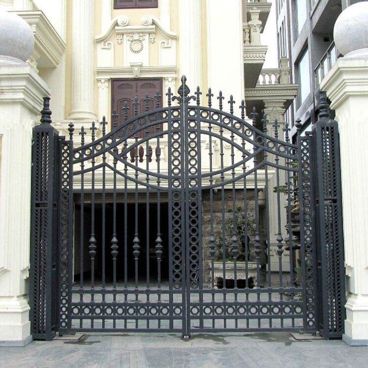 Kích thước cửa cổng 2 cánh đẹp, thu hút may mắn tài lộc cho gia chủ