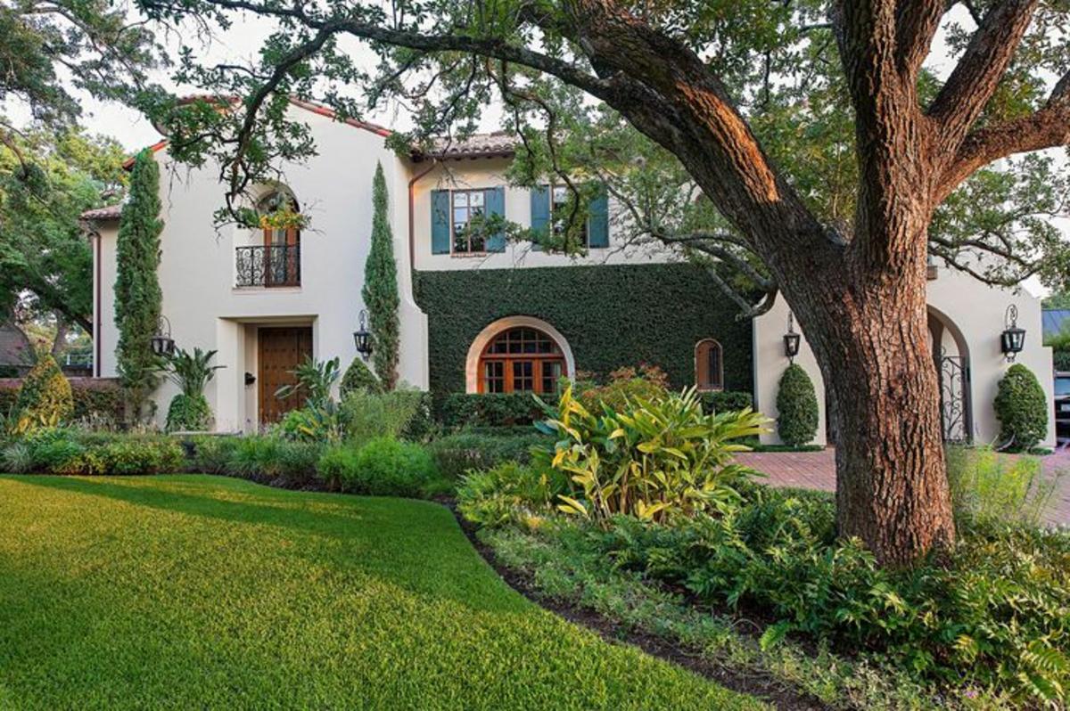 Biệt thự gần gũi với không gian thiên nhiên