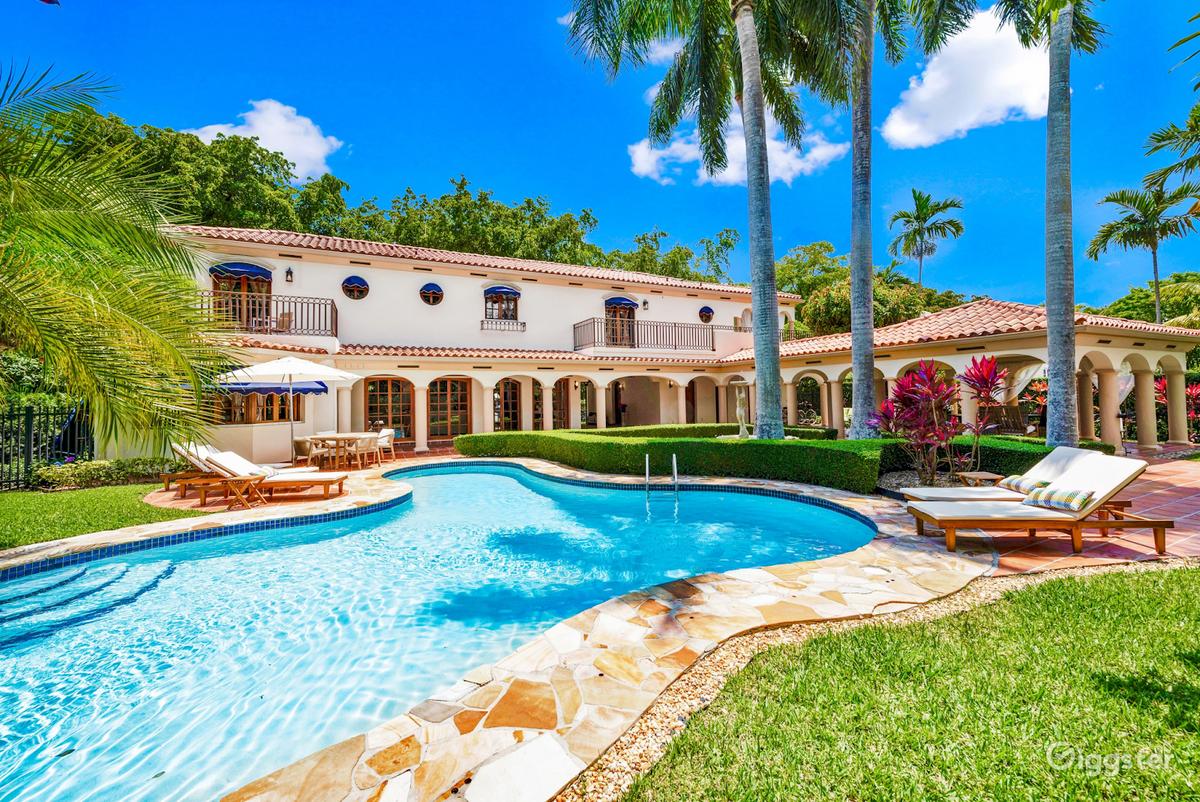 Biệt thự phong cách Tây Ban Nha