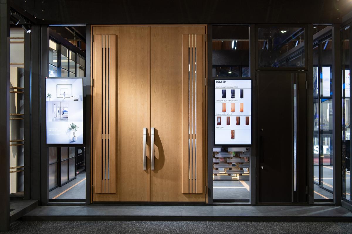 Cửa chính thép GIESTA sang trọng và an toàn 