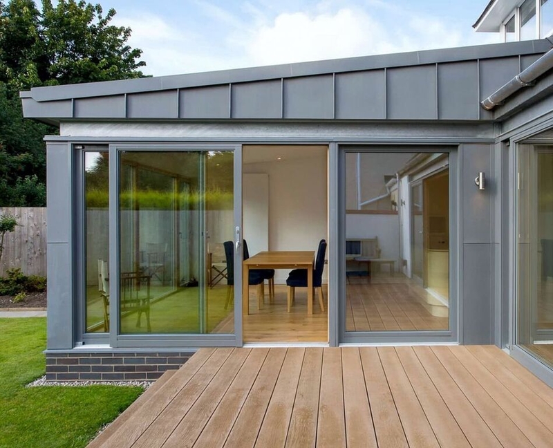 Cửa nhôm kính mặt tiền 2 cánh trượt màu xám ghi