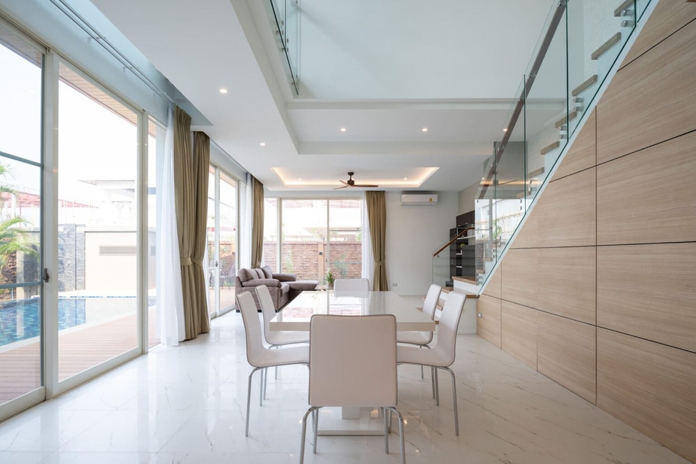 Cửa nhôm Sài Gòn mở trượt trắng sứ