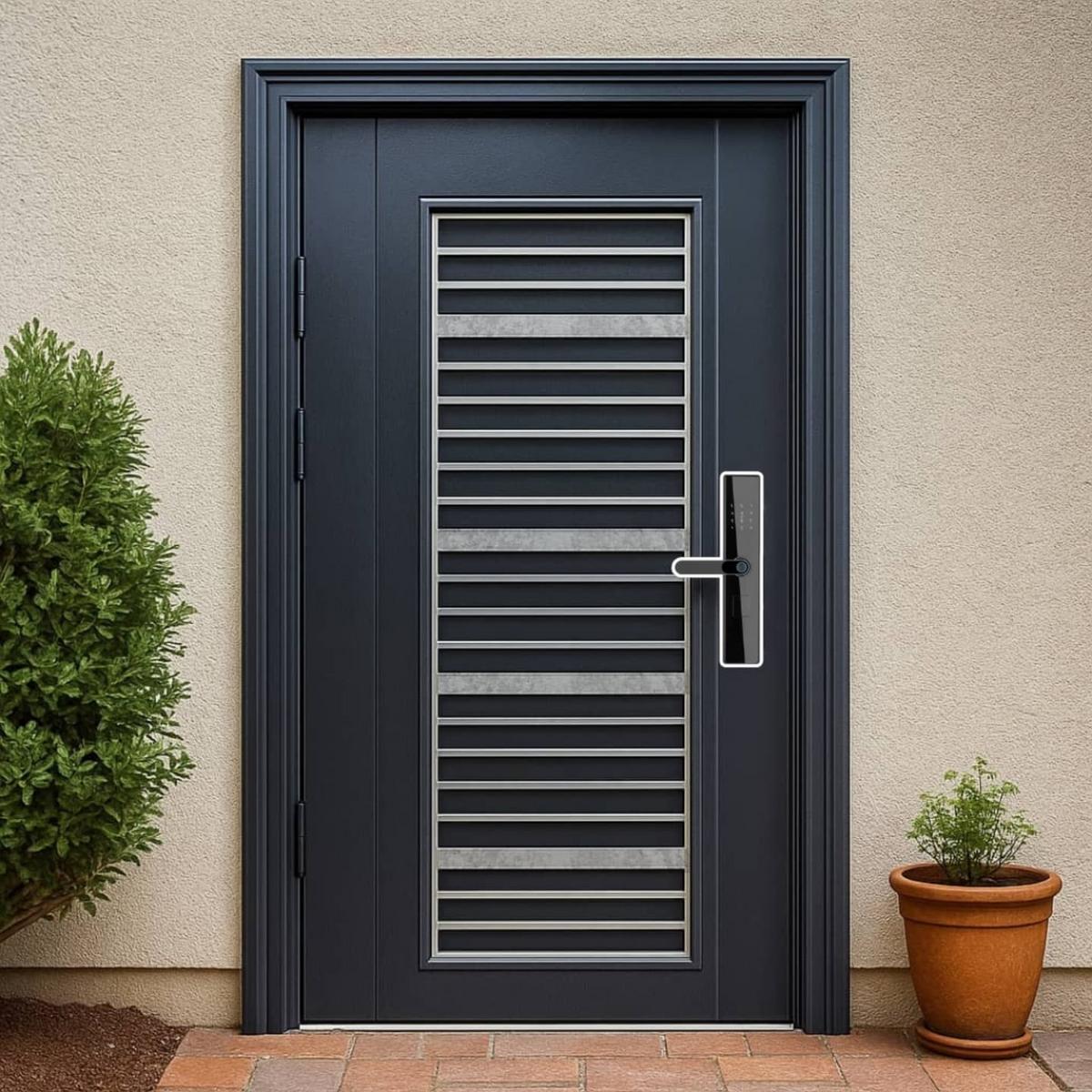 Cửa sau bằng thép/sắt mang lại sự chắc chắn và an toàn