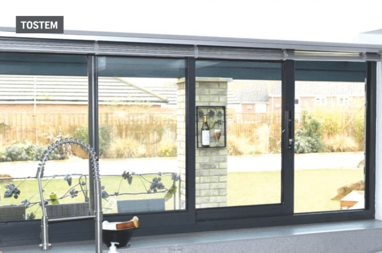 Cửa sổ mở lùa 4 cánh 2 ray giúp mở rộng tầm nhìn