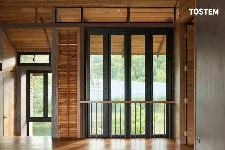 Sản phẩm cửa nhôm TOSTEM nổi bật với độ bền cao, thiết kế tinh tế cùng khả năng cách âm, cách nhiệt vượt trội