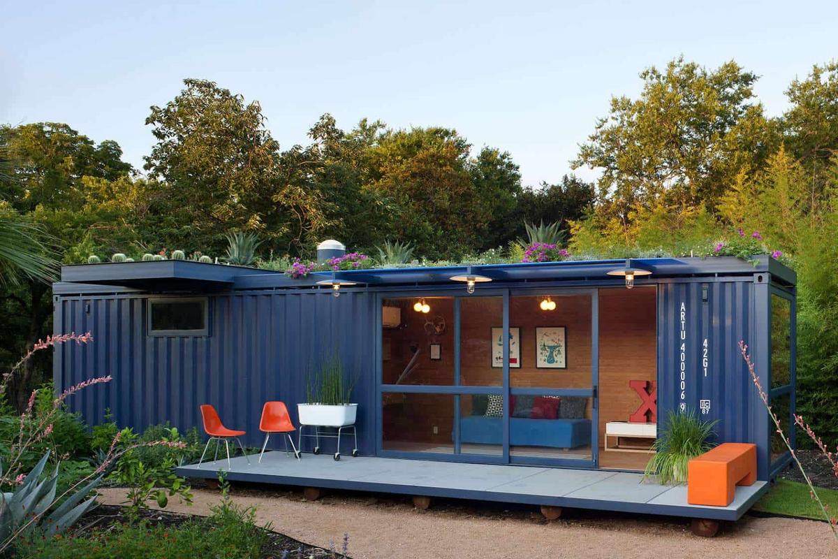 Mẫu homestay sân vườn thiết kế container