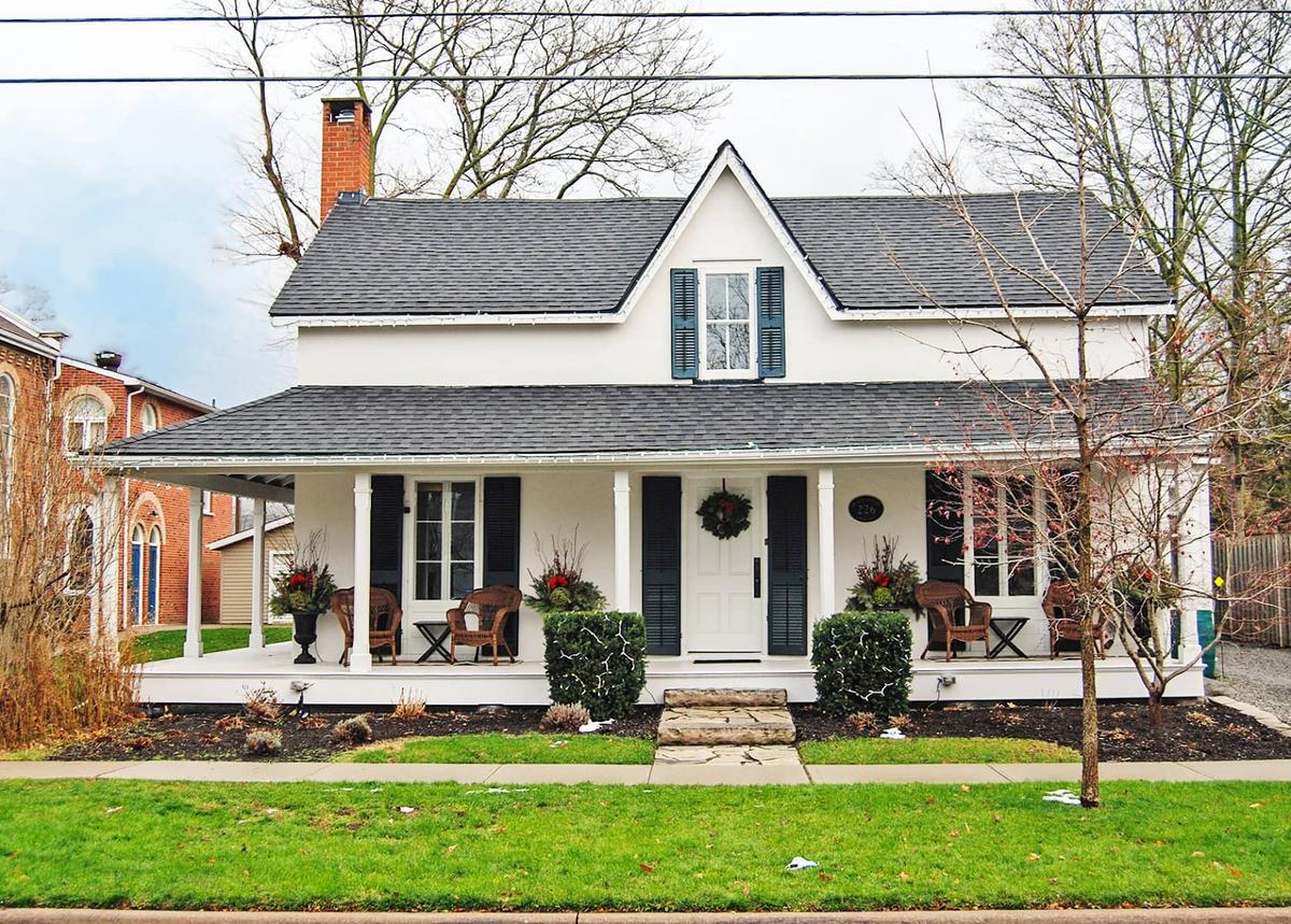 Thiết kế biệt thự Gothic thường sử dụng vật liệu đá tự nhiên