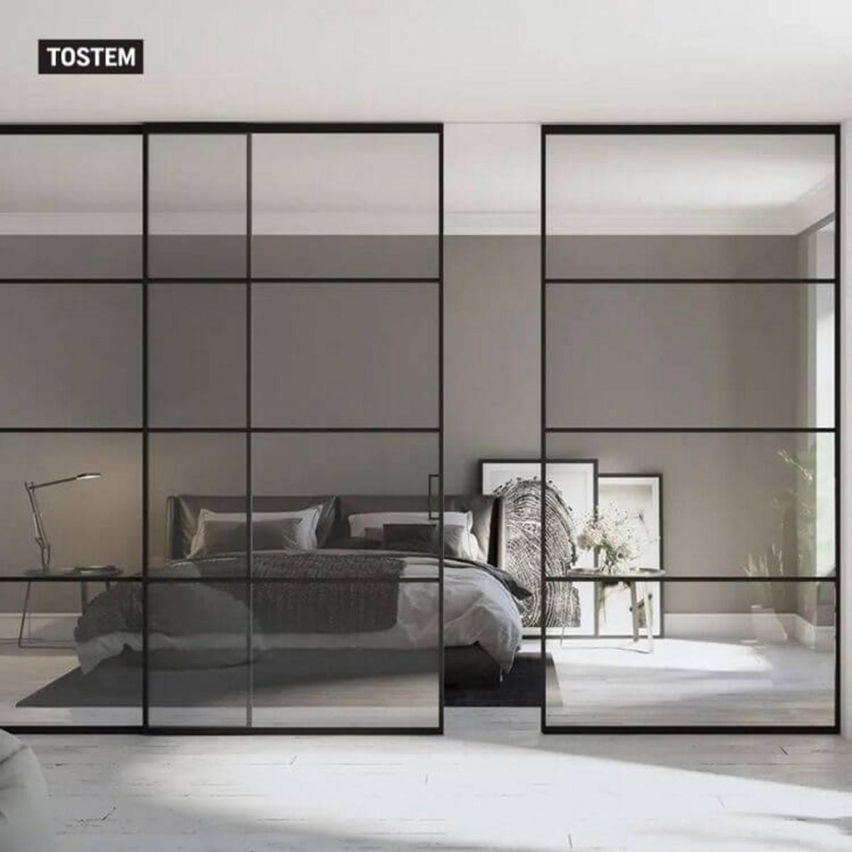 Vách nhôm kính TOSTEM được sản xuất đồng bộ