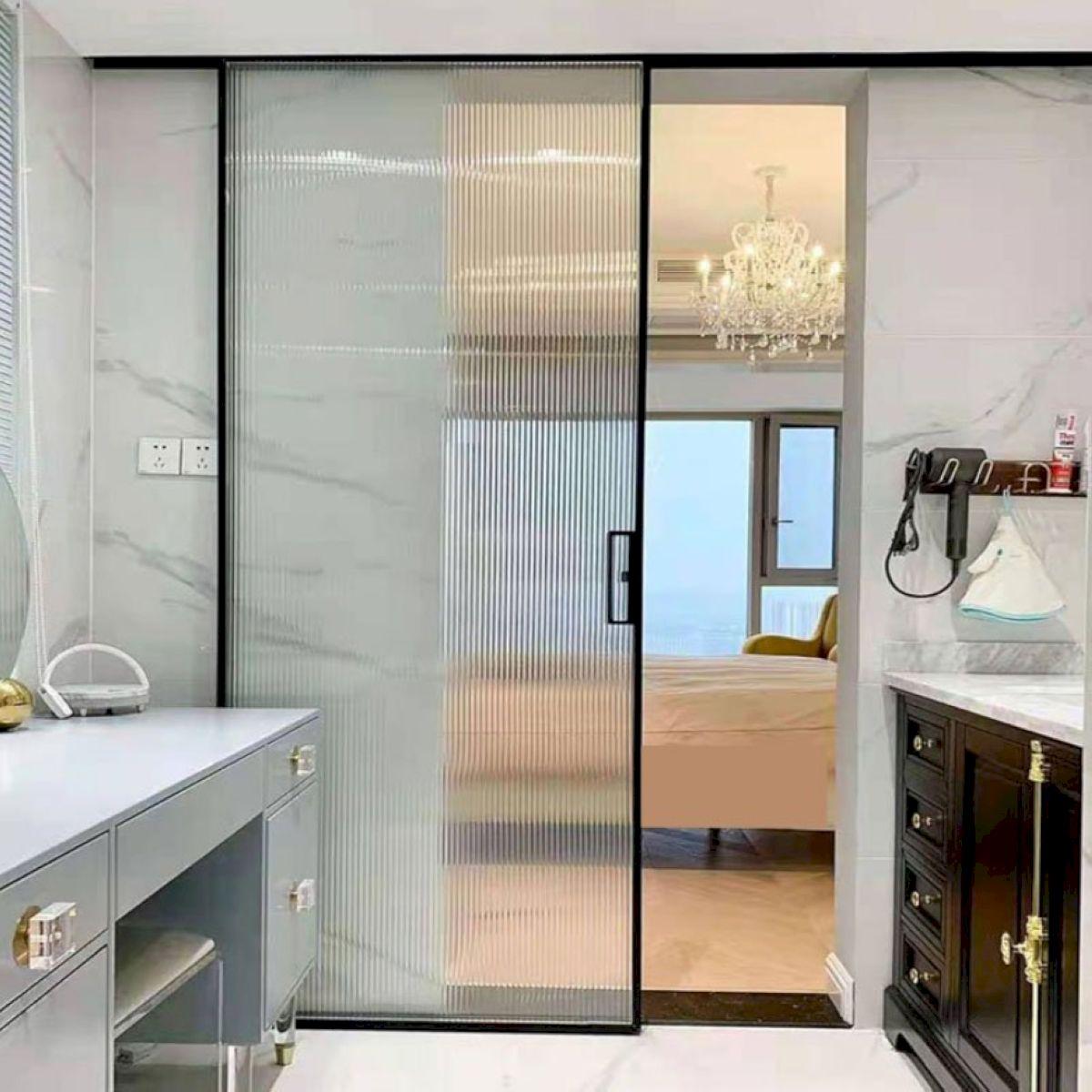 Aluminium door for bathroom with striped patterned glass for full privacy