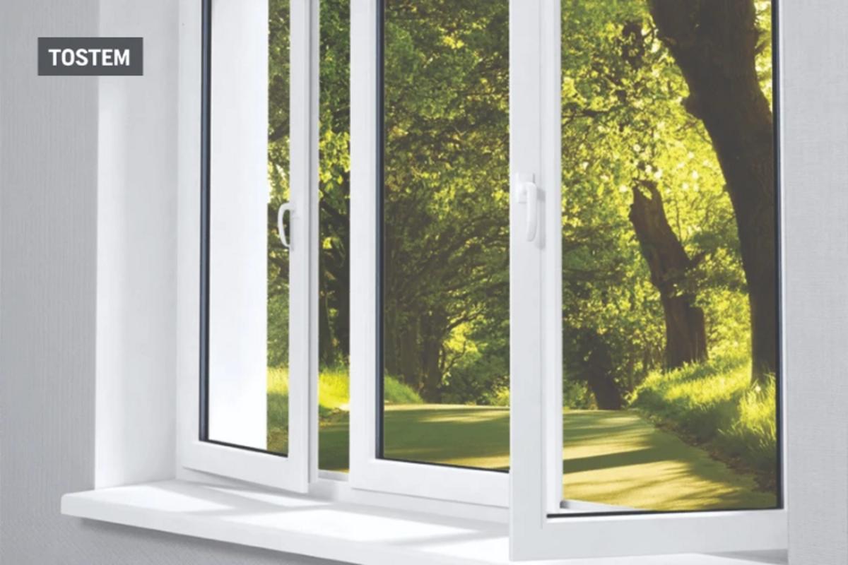 Contemporary 3-panel casement modern windows for home design.