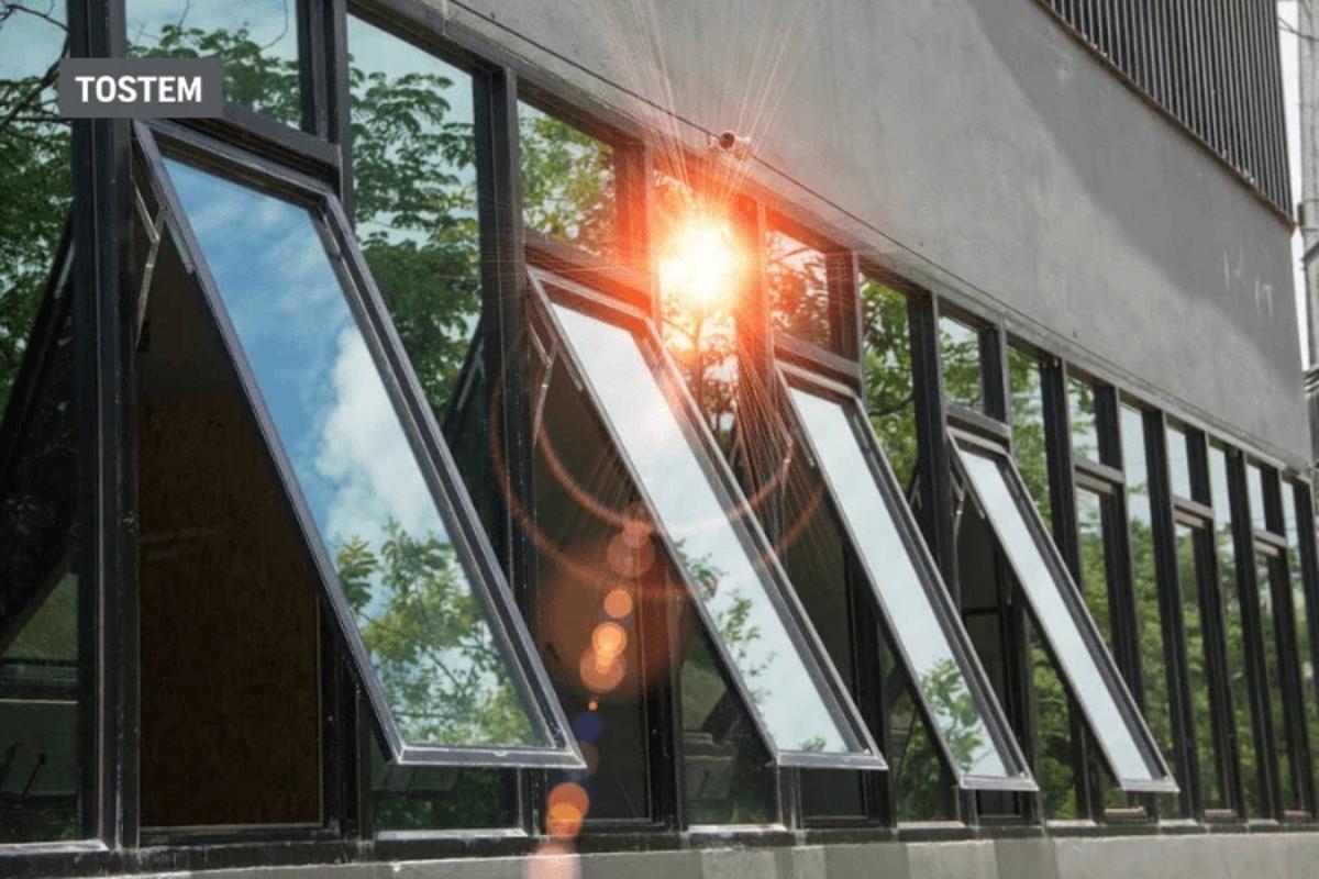 Continuous row installation of modern windows design by TOSTEM.