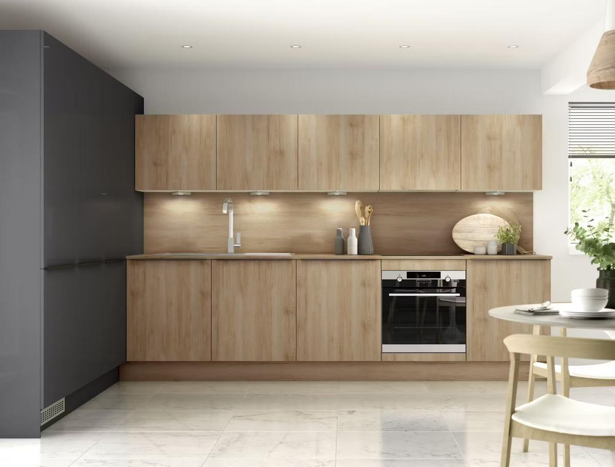 Mẫu nhà bếp đẹp đơn giản chữ I bố trí gọn gàng trên một đường thẳng