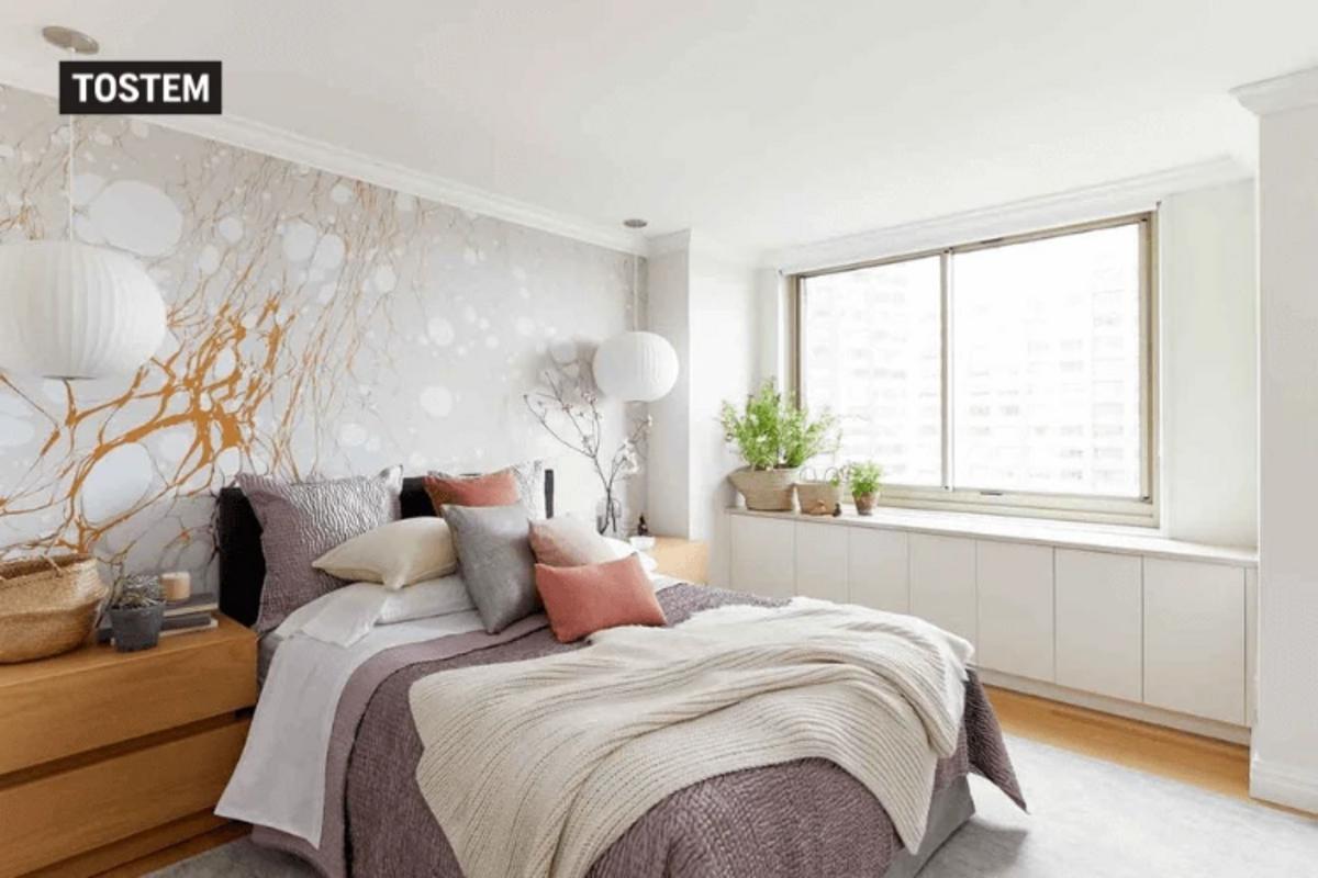 Modern sliding windows door design for bedroom spaces.