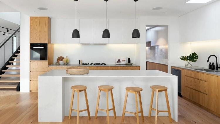 Phong cách nhà bếp tối giản đặc trưng bởi sự gọn gàng