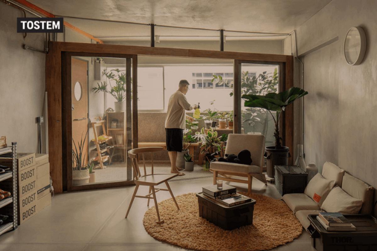 Sliding glass balcony doors design saves interior space