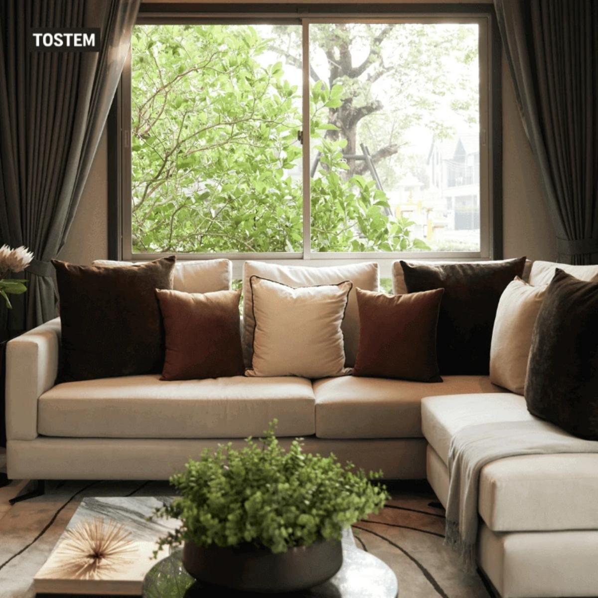 TOSTEM 2-panel best door and window design for living rooms.