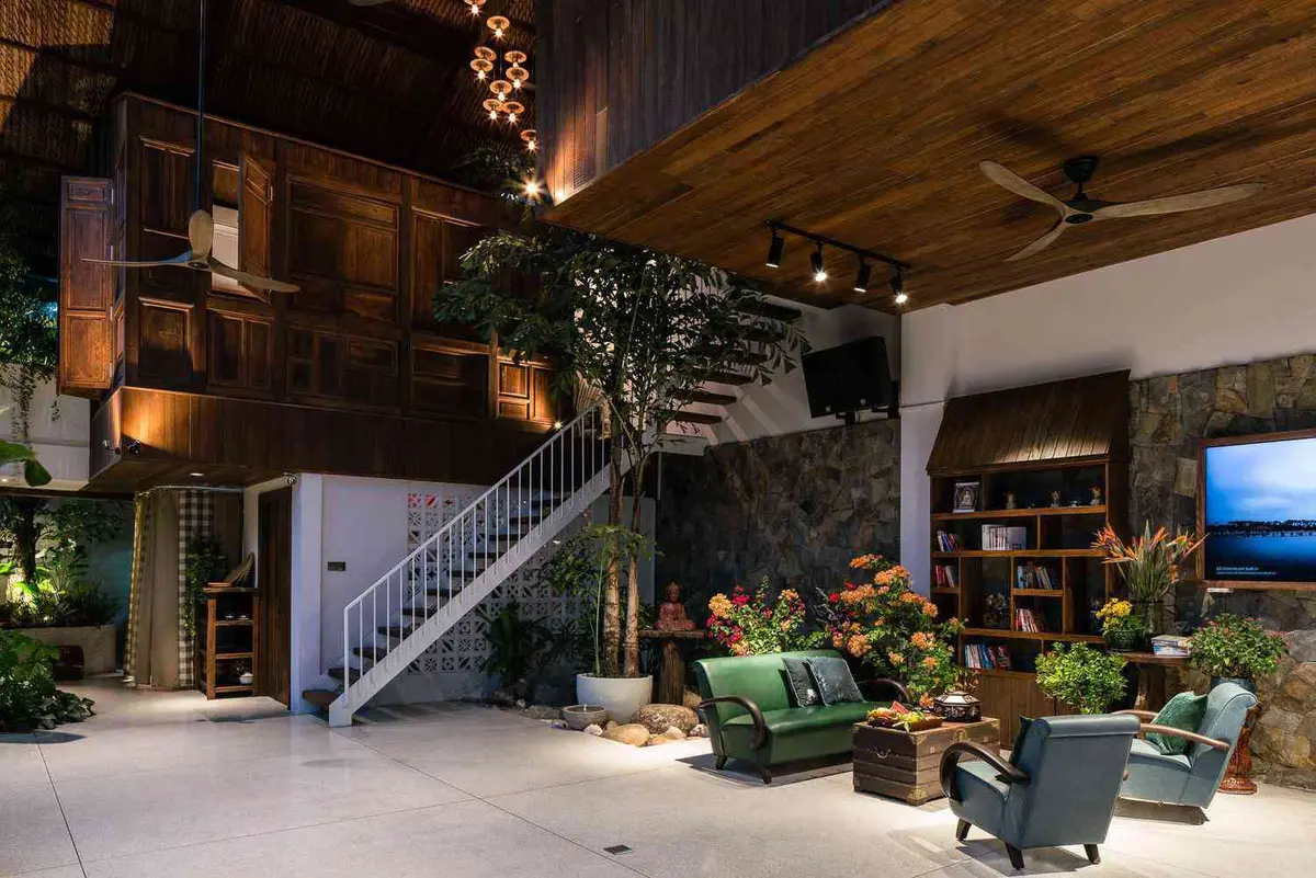 Nhà gỗ cấp 4 có gác lửng phong cách hiện đại