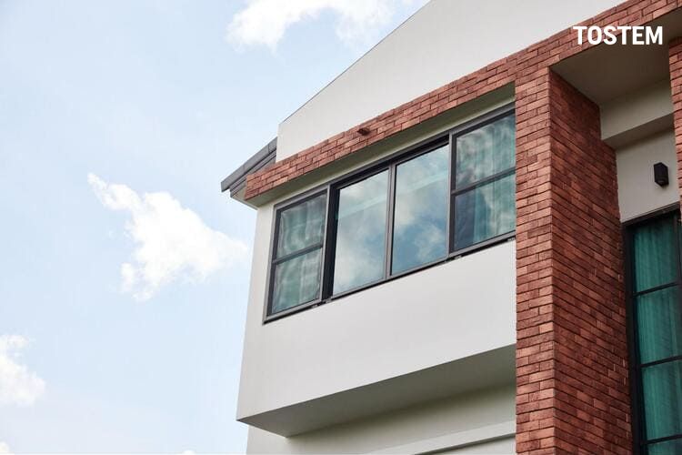 Mẫu cửa sổ kết hợp giữa cửa sổ mở lùa trượt và mở hất đẹp, bền bỉ