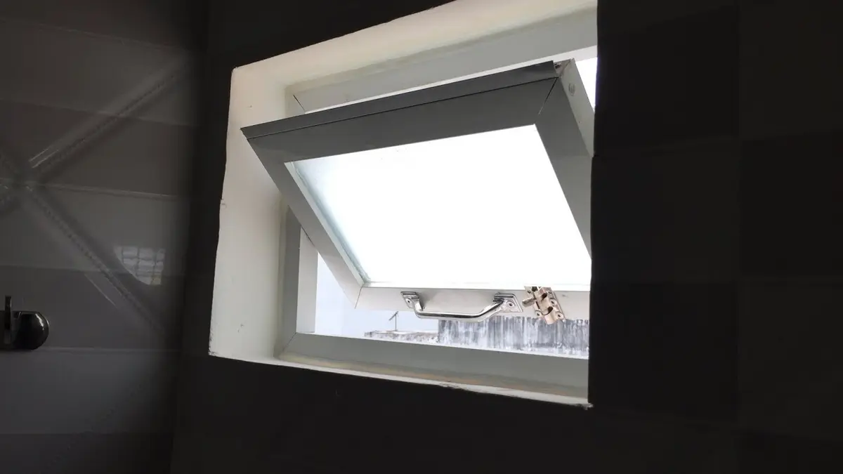 Chọn đúng kích thước cửa thông gió cho nhà vệ sinh giúp không gian luôn thoáng khí