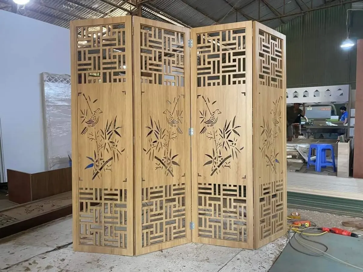 Mẫu cửa phòng thờ nhựa tiện lợi