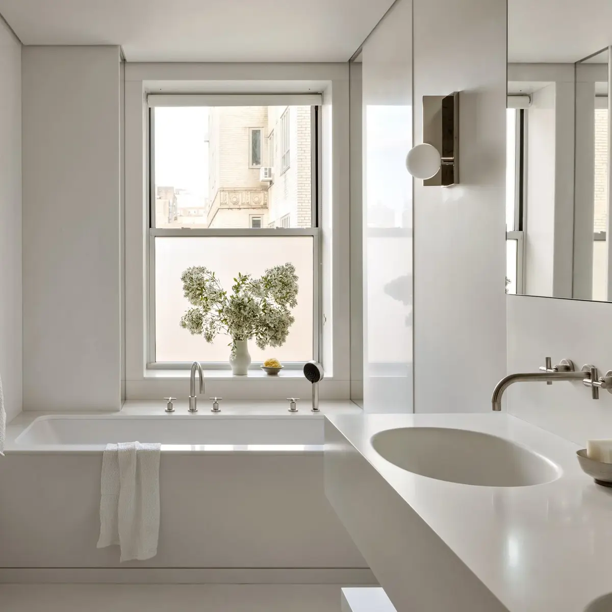 Thiết kế tối giản giúp gia chủ tận dụng tối đa diện tích và giữ không gian gọn gàng