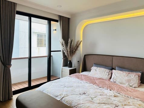 Aluminum sliding doors