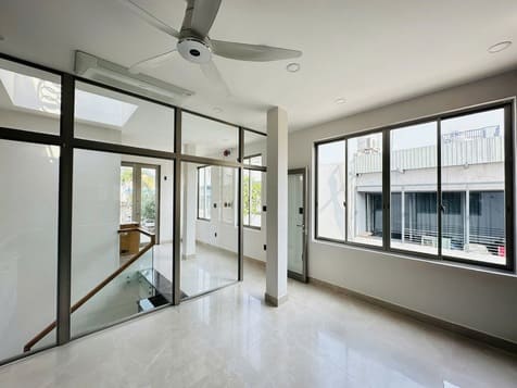 Aluminum sliding windows