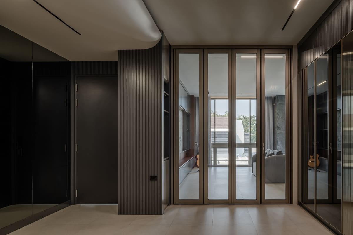 Aluminum folding sliding doors