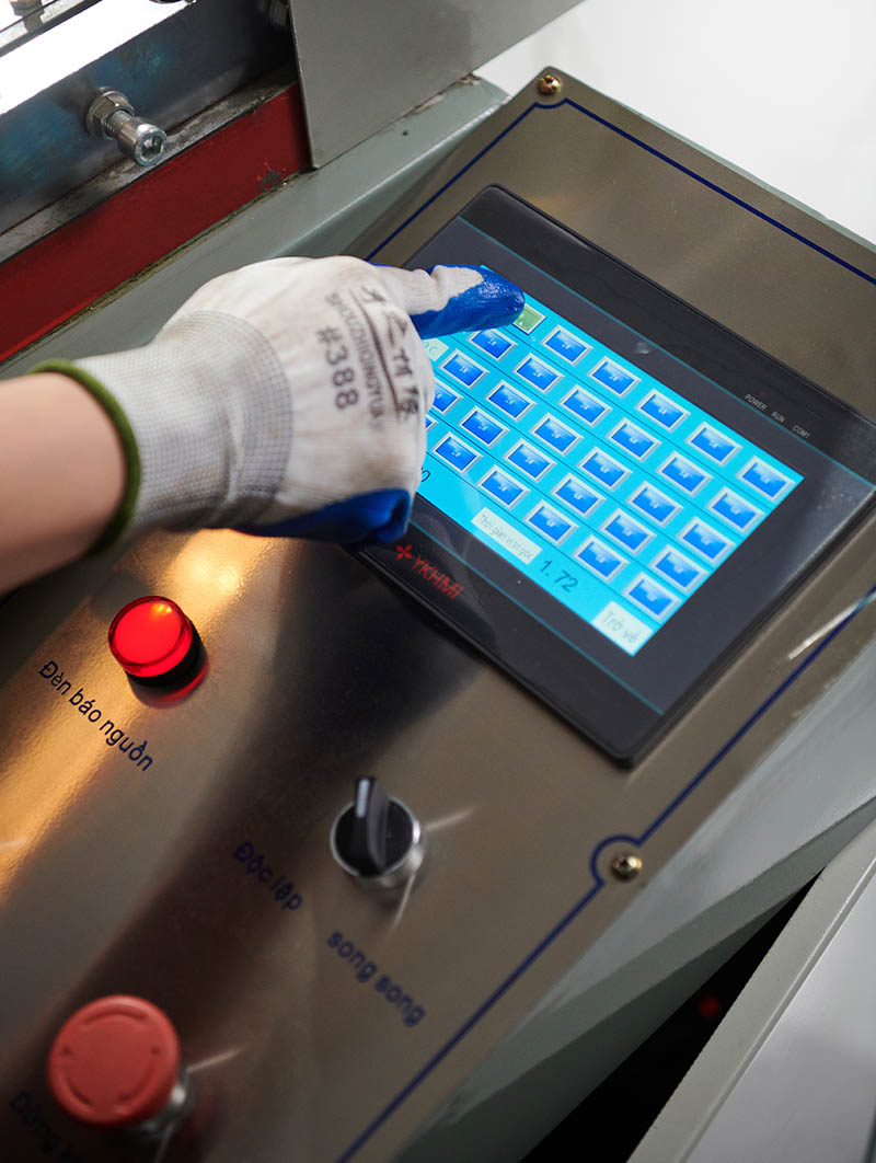 Công nghệ ép góc CNC giúp tạo ra mối nối có độ kín khít, đồng đều cao và giảm tỷ lệ lỗi khi gia công