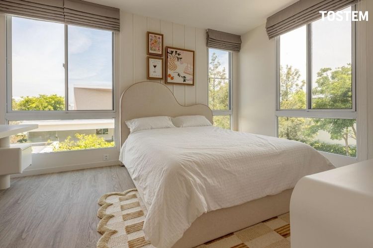 Mẫu decor phòng ngủ tông trắng tinh tế, tạo không gian thoáng đãng và thư giãn